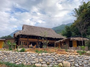 Khuôn viên nơi lưu trú