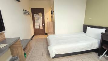 Double Room | Desk, blackout drapes, free WiFi, bed sheets
