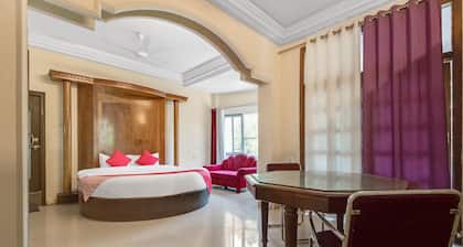 OYO Flagship 40940 Hotel Green City Dhantoli