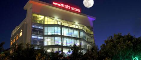 Front of property – evening/night