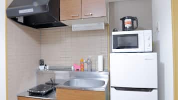 Room (305) | Private kitchen