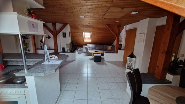 Unclassified image, 1 of 27, button