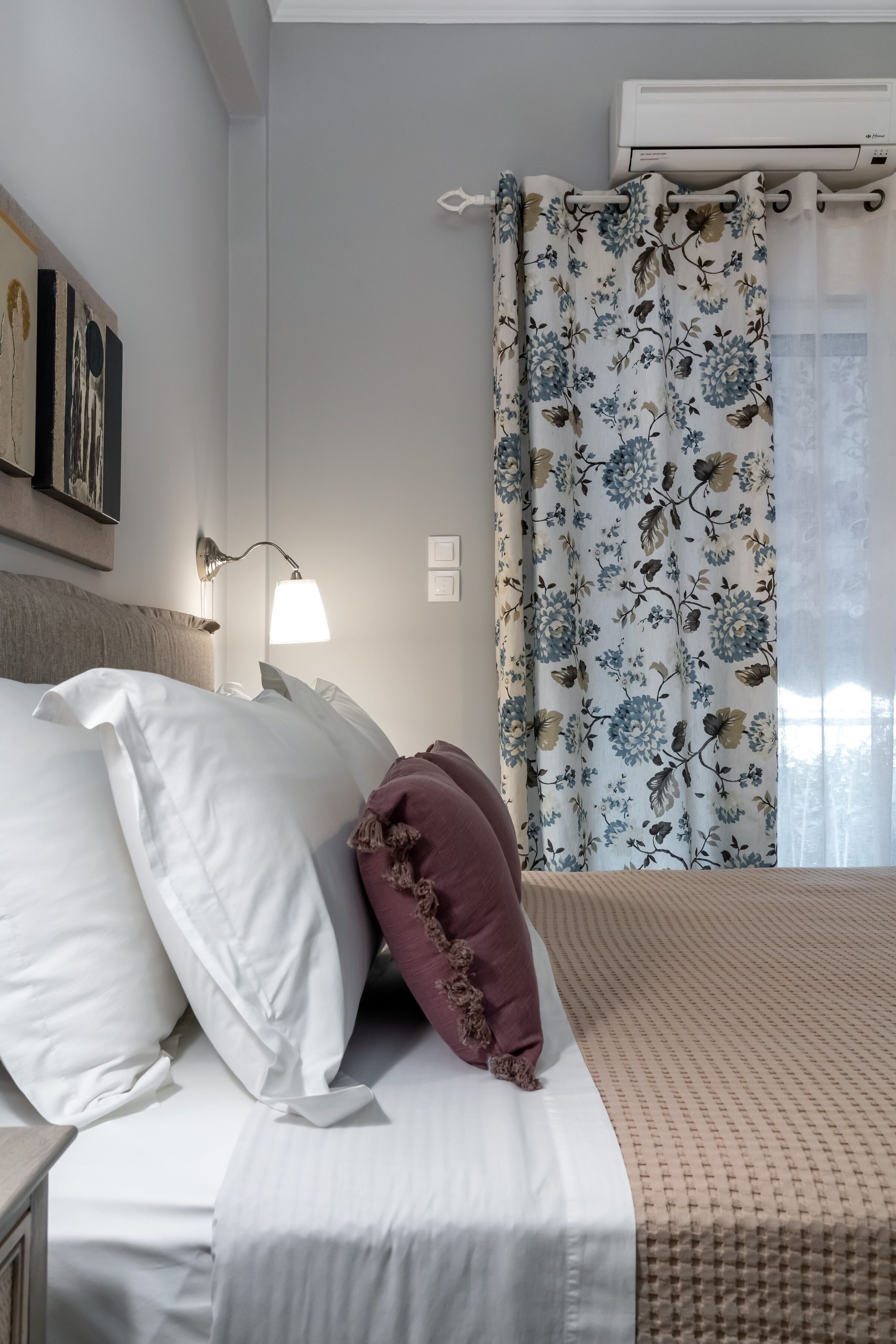 Apartment (X) | Premium bedding, desk, soundproofing, iron/ironing board