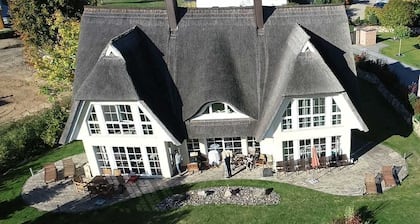 Ostsee Strandvilla Silvia - Ostsee Strandvilla Silvia 2 rechts