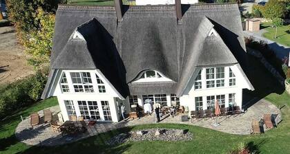 Baltic Sea beach villa Silvia - Baltic Sea beach villa Silvia 2 right