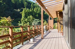 Private Vacation Home | Terrace/patio