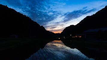 Rumah (Private Vacation Home) | Pemandangan dari kamar