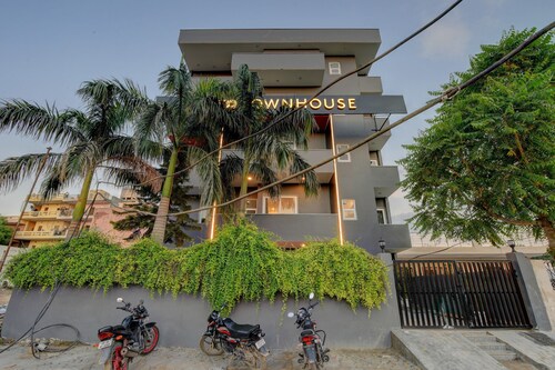 OYO Townhouse 154 Sector 39