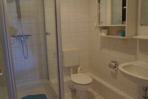 Unclassified image, 5 of 15, button