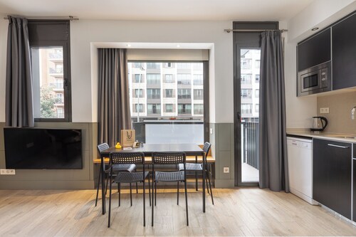 Enjoybcn Patio de Gala Apartments