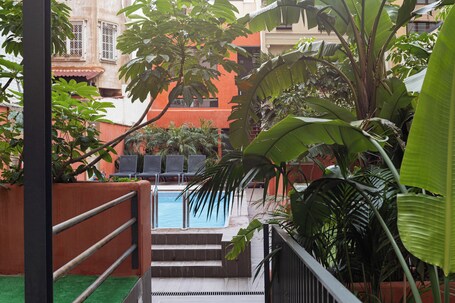 Enjoybcn Patio de Gala Apartments - view 3