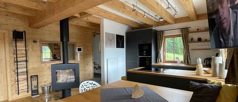 Réfrigérateur, micro-ondes, four, lave-vaisselle