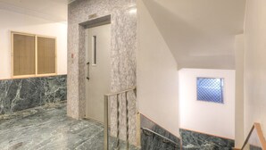 Interior - OYO Flagship 63493 Kamla Kunj Rajendra Nagar (Indore)