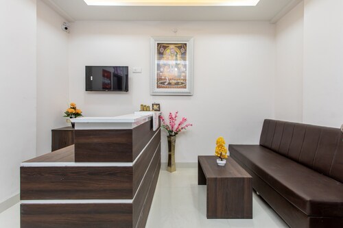 Collection O 47914 Anushree