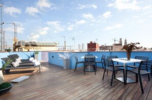 Penthouse, terras | Uitzicht op de stad