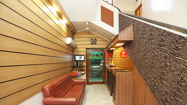 Interior - OYO Flagship 60504 Hotel Marina Beniapukur (Kolkata)