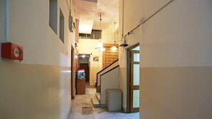 Interior - OYO Flagship 60504 Hotel Marina Beniapukur (Kolkata)