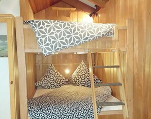 2 chambres, lit de bébé portatif, Wi-Fi