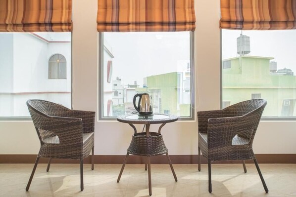 Triple Room | Desk, blackout drapes, soundproofing, free WiFi - Jia Jia Mia Su (Linbian)