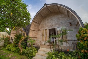 Minibar, individually decorated, individually furnished, desk - Wana Shanti Villa (Mengwi)