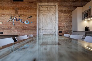 디럭스 아파트 | 다이닝룸