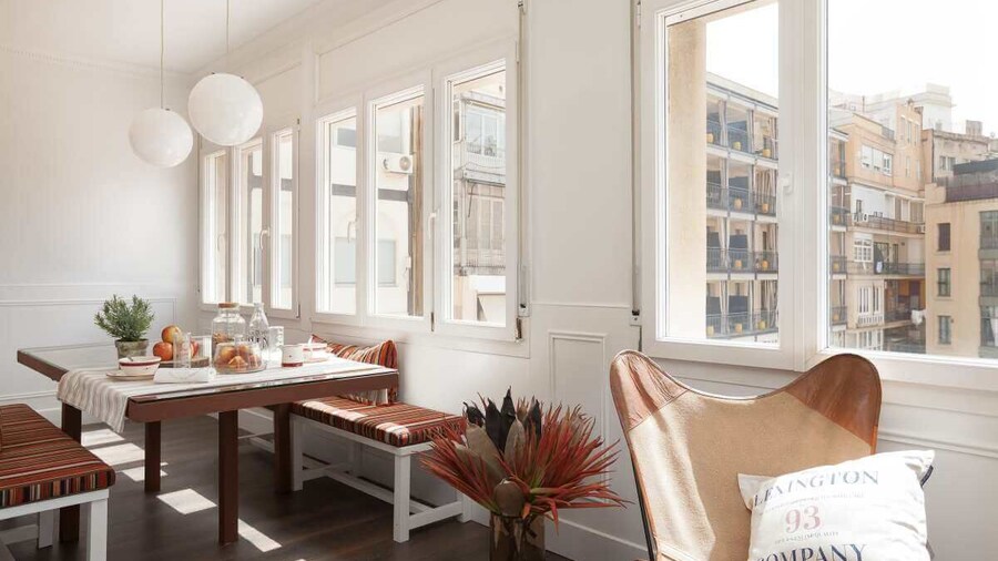 Enjoybcn Coliseum Apartments