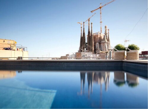 Enjoybcn Gaudi Apartments