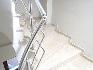 Staircase - Istanberry - Paradise Apartments (Istanbul)