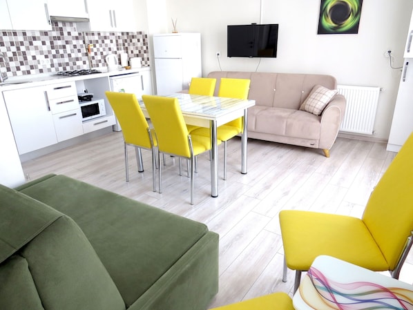 Appartement Deluxe, 2 chambres, terrasse (3rd Floor) | Salle de séjour