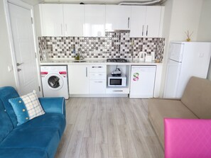 Appartement Deluxe, 2 chambres, terrasse (1st Floor) | Cuisine privée
