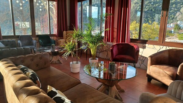 Televisión de pantalla plana 