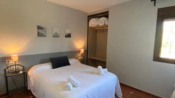 Quarto família | Quartos à prova de som, Wi-Fi de cortesia, roupa de cama