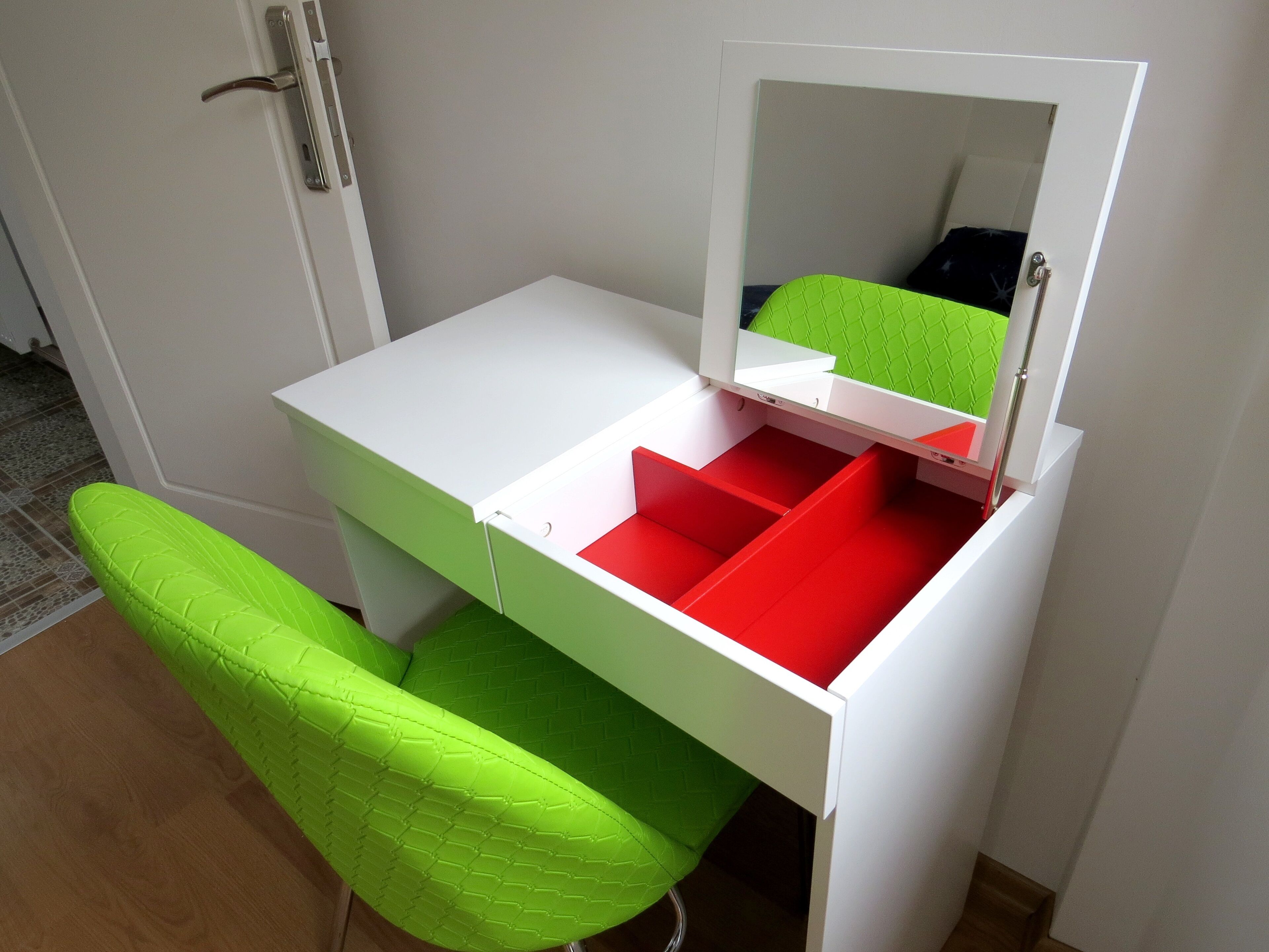 Superior-Apartment, Terrasse (4th Floor) | Hochwertige Bettwaren, kostenlose Minibar, individuell dekoriert