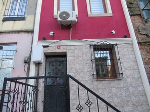 واجهة المنشأة