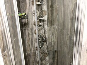 Economy Studio (1 Adult) | Bathroom | Shower, rainfall showerhead, free toiletries, hair dryer - Istanberry - Dream Apartments (Istanbul)