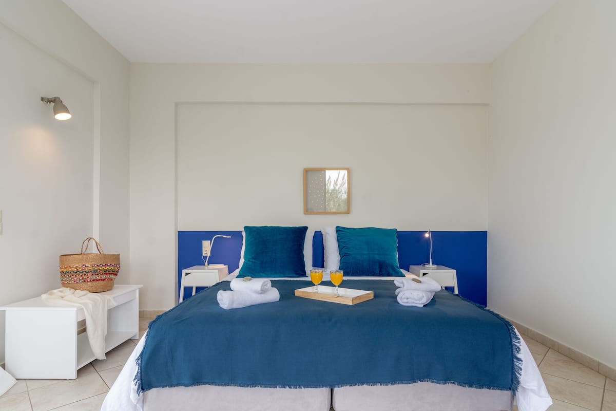 1 habitación, insonorización, cunas gratuitas y wifi gratis