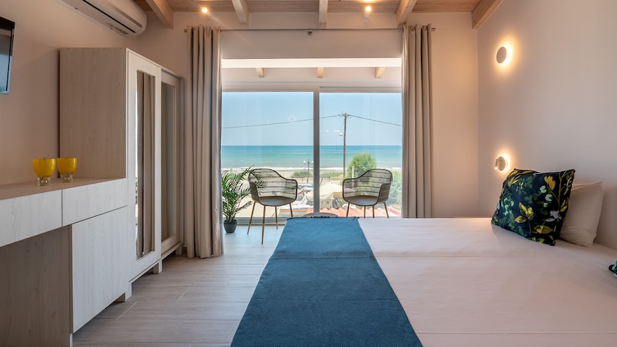 GT Beach Hotel