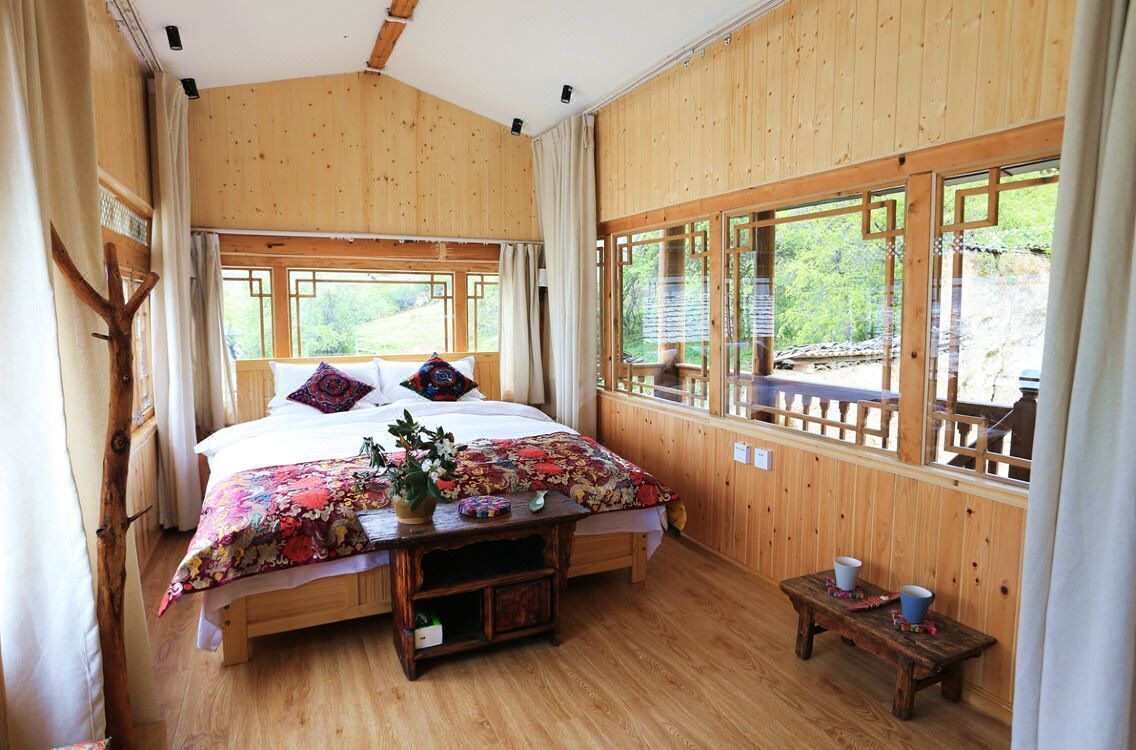 ダブルルーム | 遮光カーテン、WiFi (無料)、ベッドシーツ