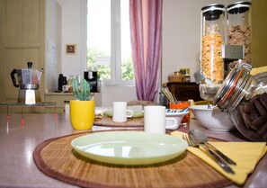 Petit déjeuner buffet compris tous les jours