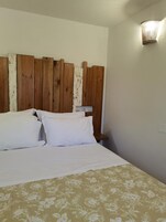 2 bedrooms, desk, soundproofing, iron/ironing board