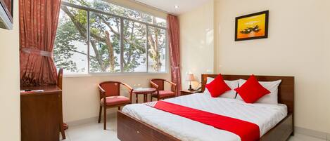 Deluxe Double Room | Minibar, desk, free WiFi