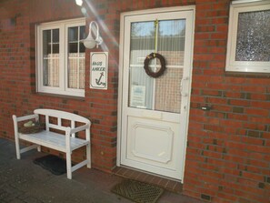 Unclassified image, 5 of 14, button