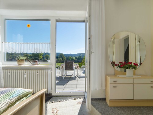 Ferienwohnung im OG mit großem Terrassenbalkon - Ferienwohnung Hertel