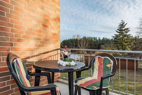 Outdoor dining - Roland House - Roland House 04 (Zinnowitz)