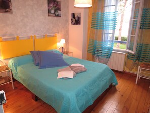 Dobbeltrom (Merlot) | Individuelt dekorert, individuelt innredet og wi-fi (inkludert)