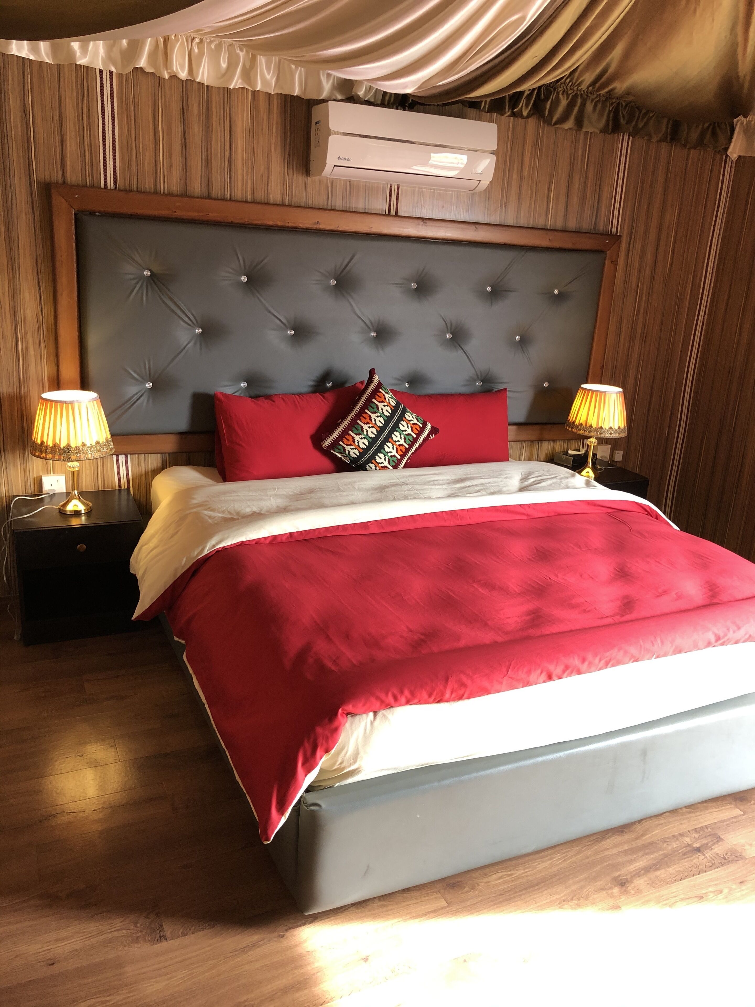 Deluxe Double Room | Free WiFi, bed sheets
