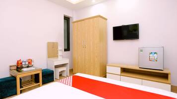 Standard Double Room | Minibar, desk, laptop workspace, free WiFi