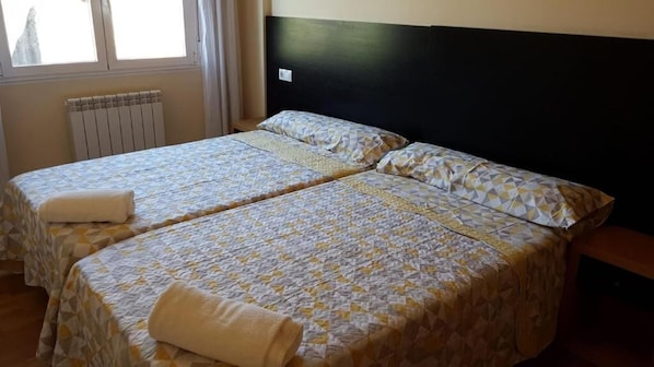 Twin Room, Private Bathroom | Free WiFi, bed sheets
