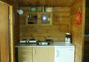 Family Cabin, Shared Bathroom (B) | Private kitchen | Mini-fridge, microwave, stovetop, coffee grinder