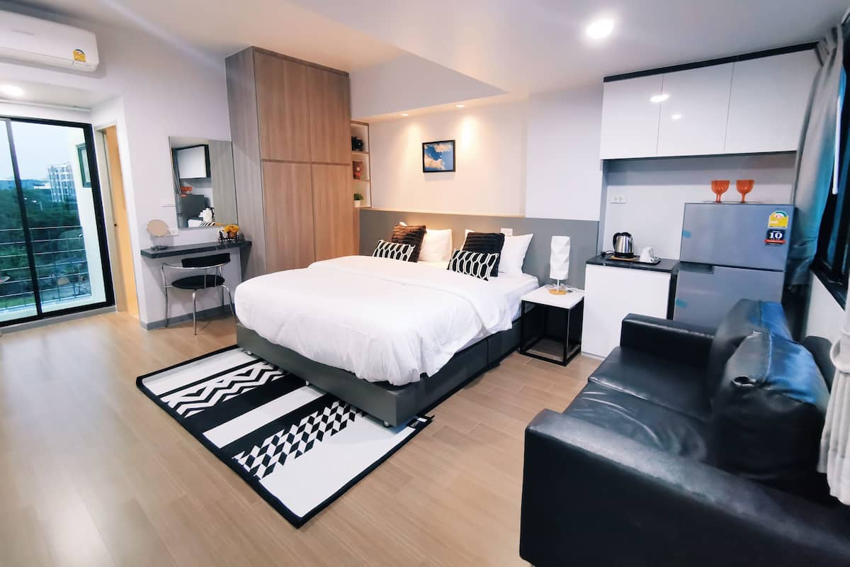 Kamar Double Deluks | Meja kerja, kedap suara, Wi-Fi gratis, dan seprai linen